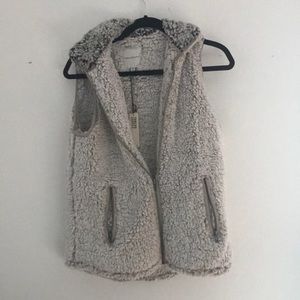 Fur vest